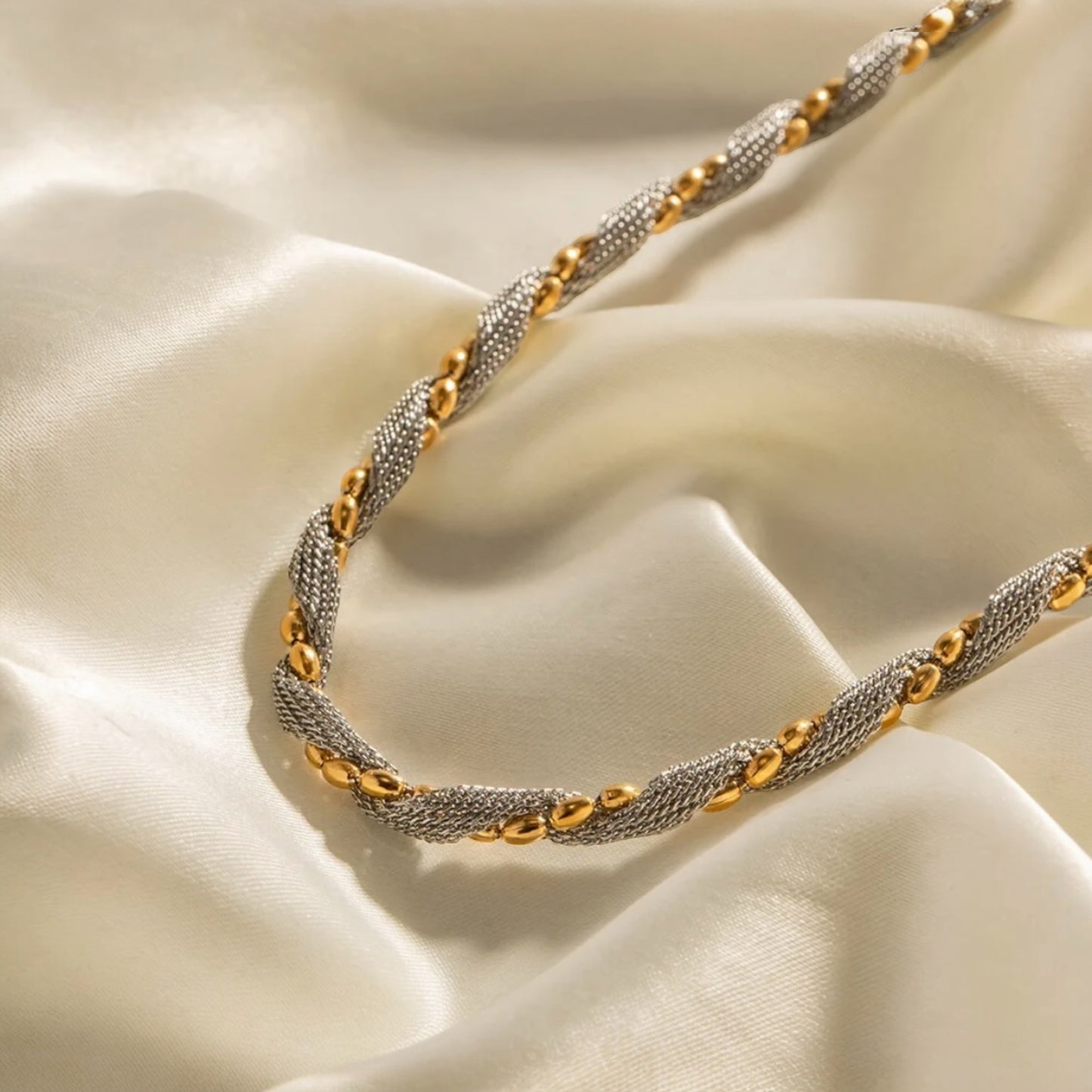 Twisted Mesh Necklace