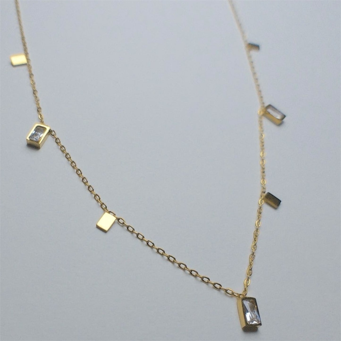 Bare Choker Necklace