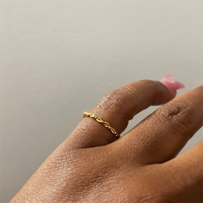 Twisted Pinky Ring